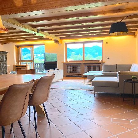 Grosszuegige Ferienwohnung Am Tegernsee Mit Suedbalkon Und Wallbergblick باد ويسي المظهر الخارجي الصورة