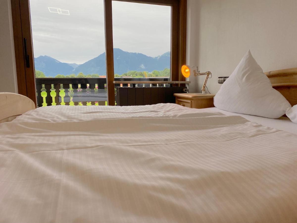 Grosszuegige Ferienwohnung Am Tegernsee Mit Suedbalkon Und Wallbergblick باد ويسي المظهر الخارجي الصورة