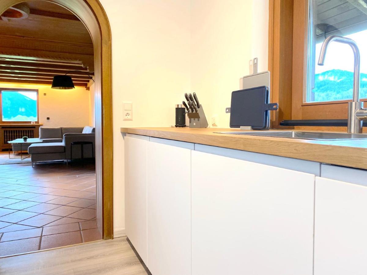 Grosszuegige Ferienwohnung Am Tegernsee Mit Suedbalkon Und Wallbergblick باد ويسي المظهر الخارجي الصورة